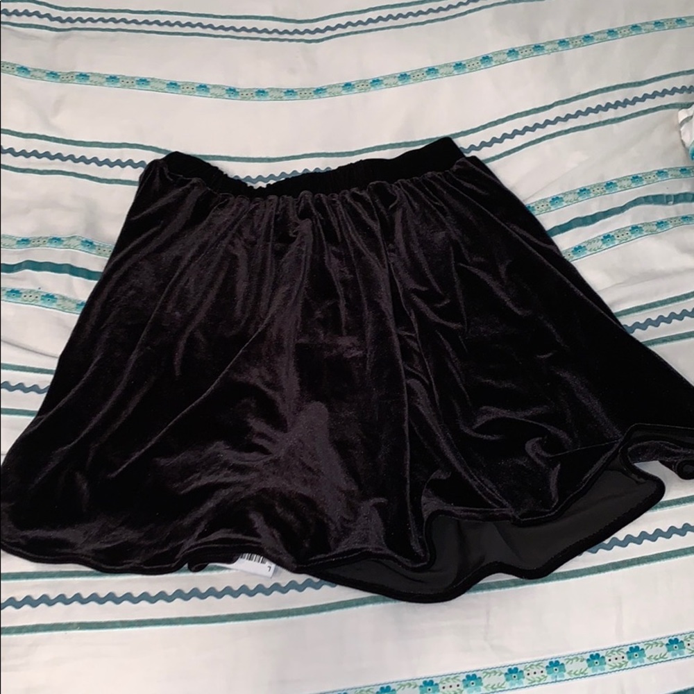 American Apparel Black Velvet Skirt Size L